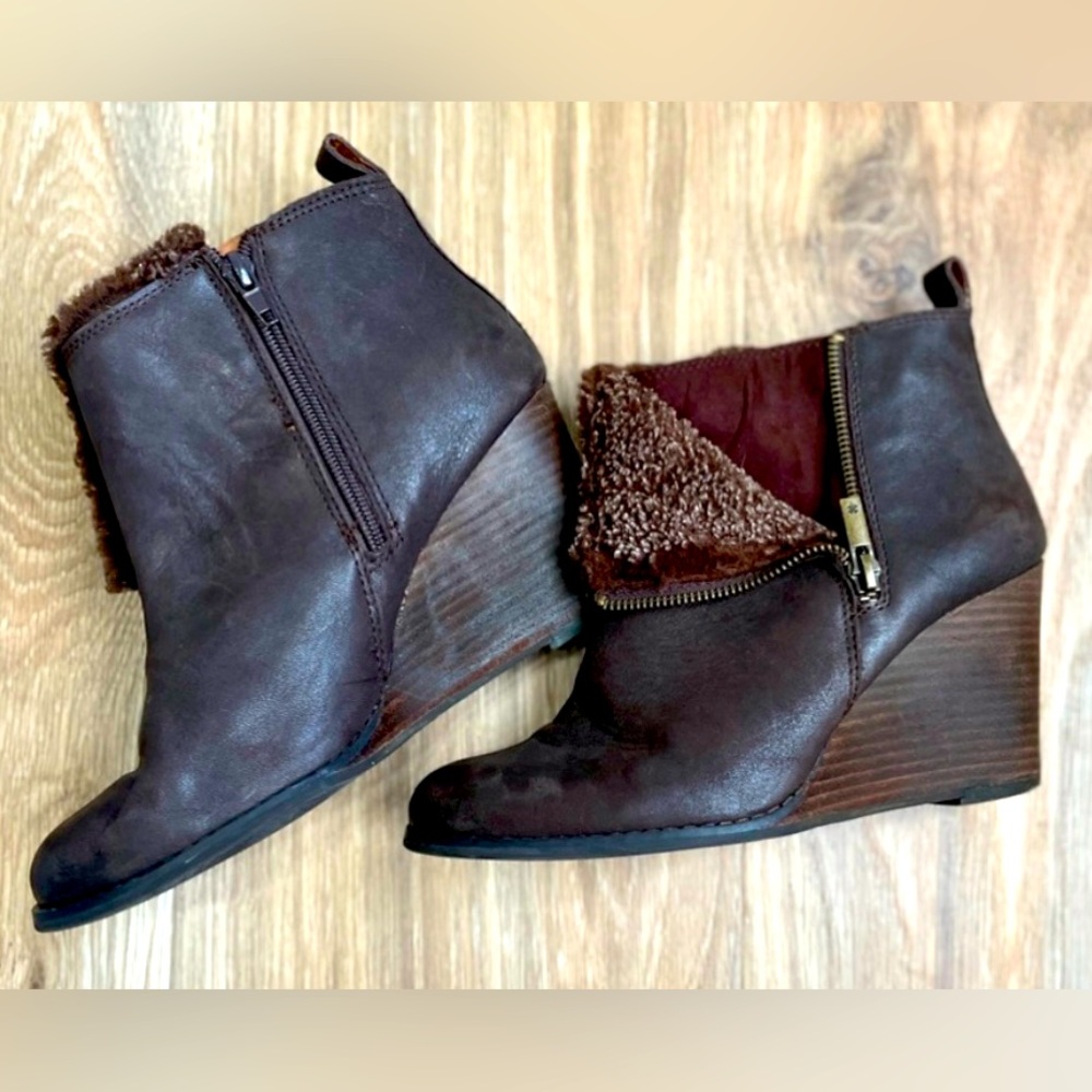 LUCKY BRAND Brown Leather, Zippered Boots (Size 8)…